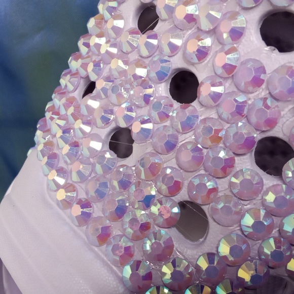 Lavender Luxe Crystal Clogs  Small - Picture 5 of 16